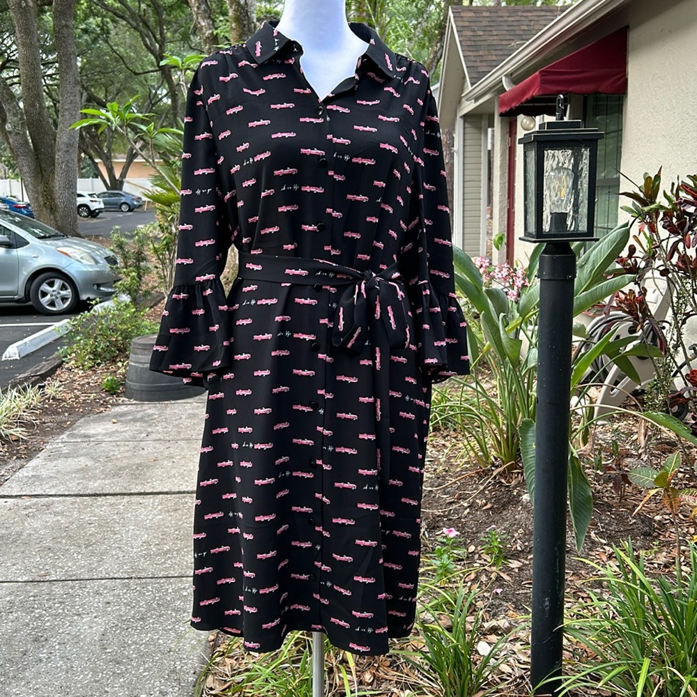 Kate Spade Off You Go Dress Size Large Worn Once. Black with Pink Cadillac